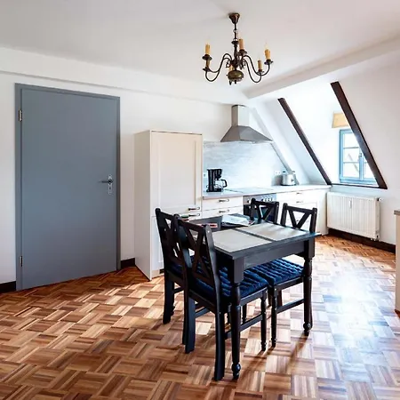 Geyer-schloss Reinsbronn *